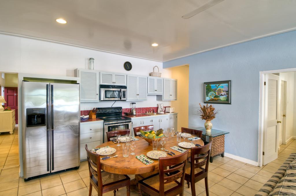 Fort Recovery Villa Suites Hotel Freshwater Pond Rum bild
